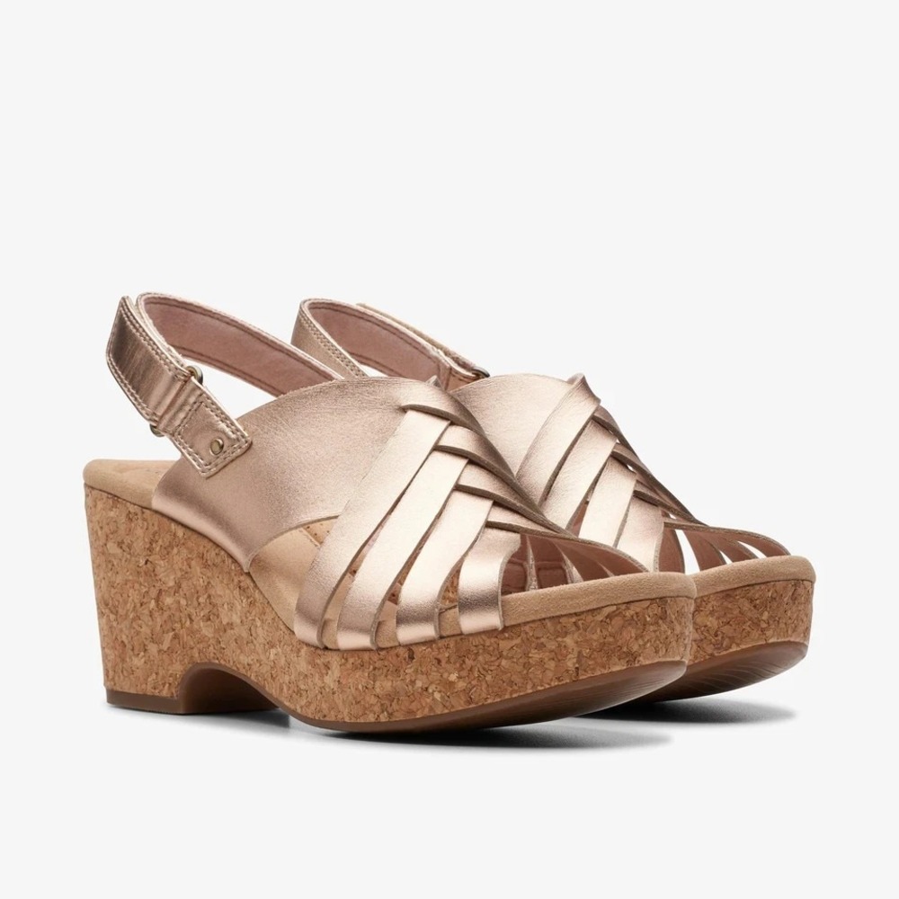 Clarks Giselle Ivy Wedge Sandal Rose Gold Leather 3" Heel Glam Resort Comfort 10